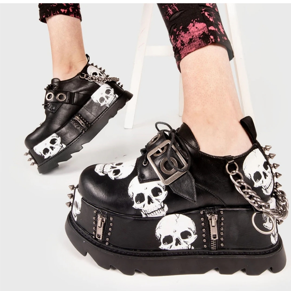 NWOT Lamoda Dolls Kill Maniac Platforms